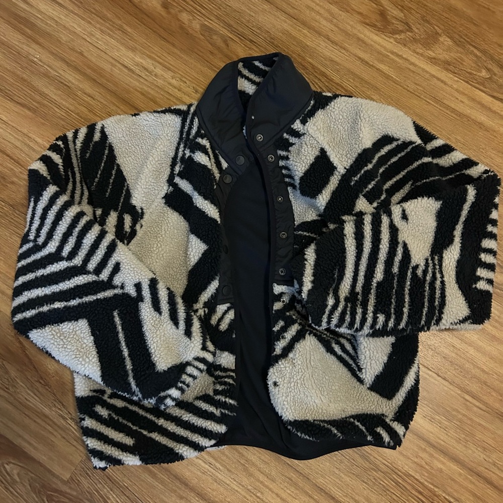 FP Movement by Free People Black and Cream Sherpa Zip-Front Jacket